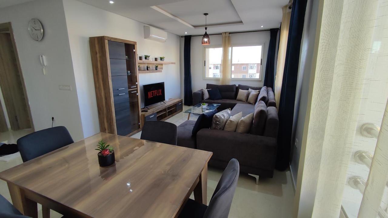 Dlx02 Apartment Уджда Екстериор снимка