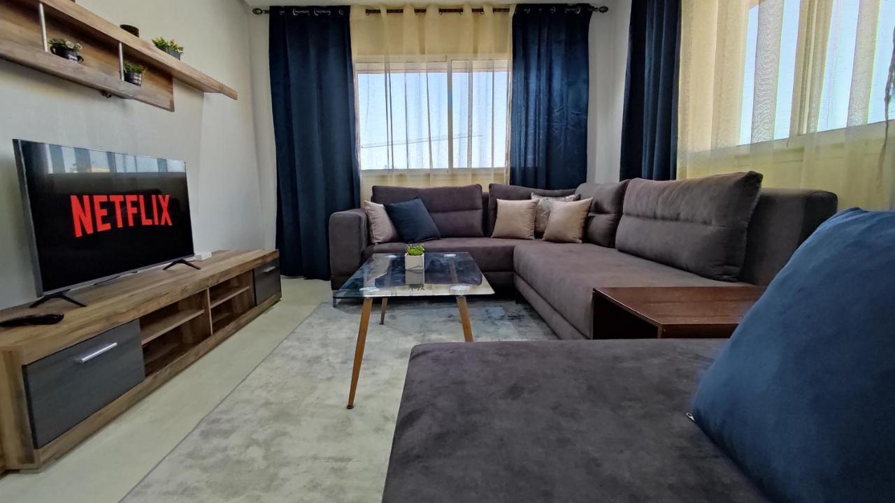 Dlx02 Apartment Уджда Екстериор снимка