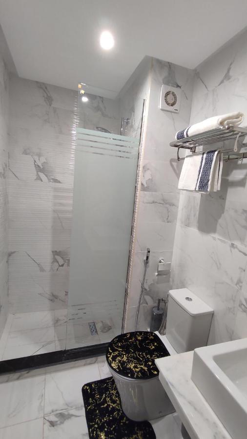 Dlx02 Apartment Уджда Екстериор снимка