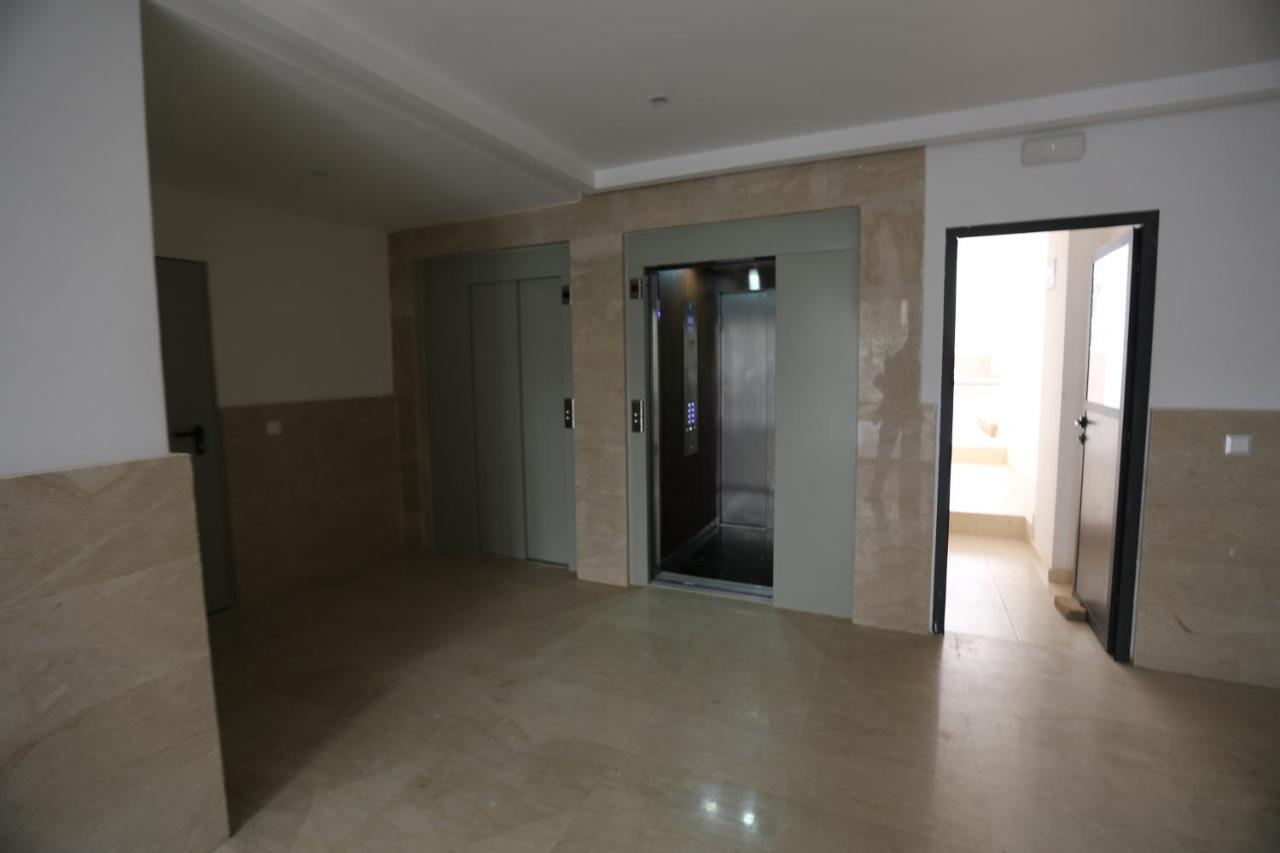 Dlx02 Apartment Уджда Екстериор снимка