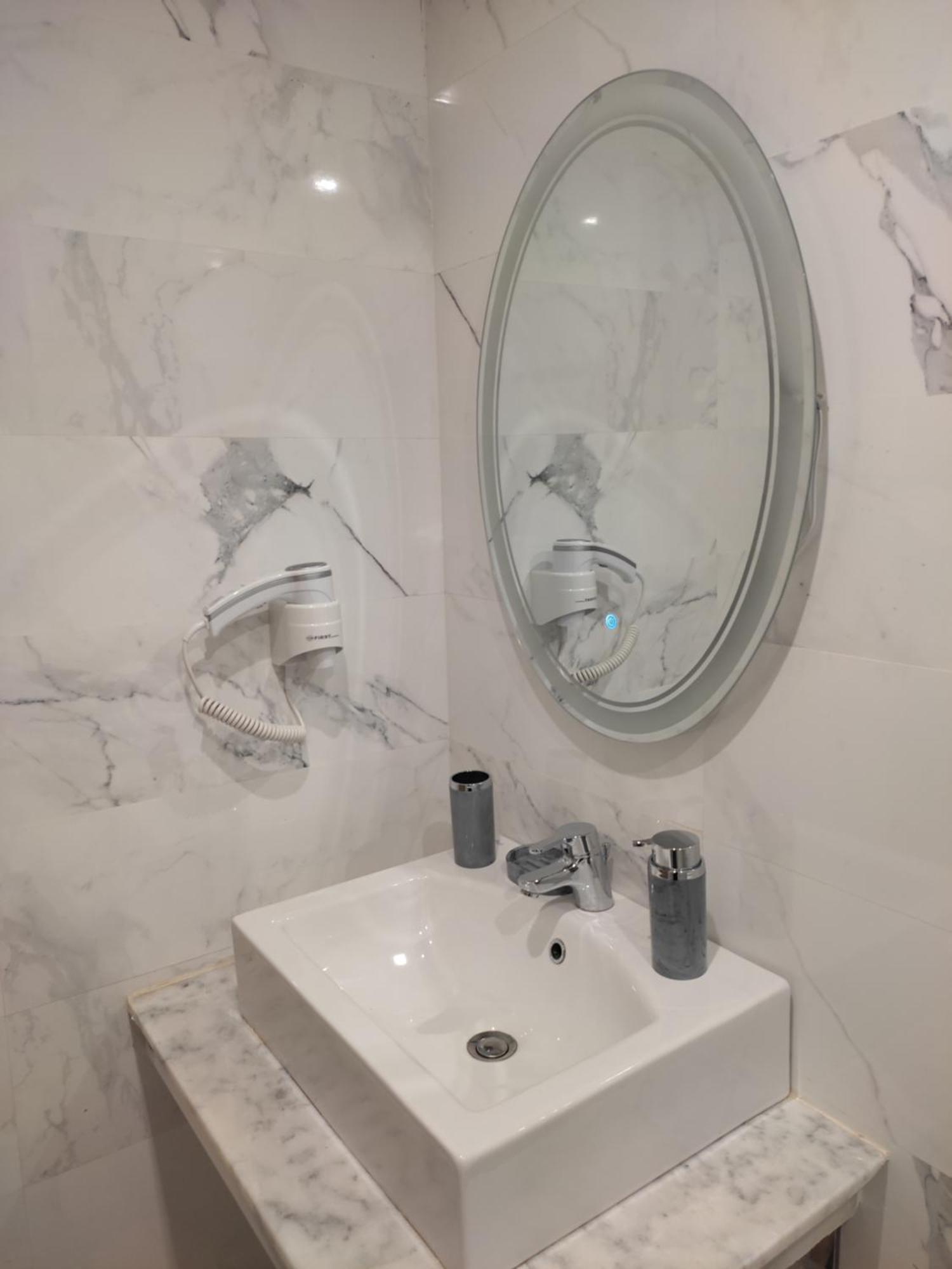 Dlx02 Apartment Уджда Екстериор снимка